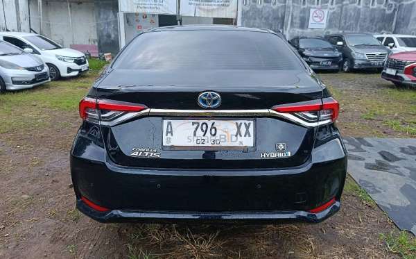 TOYOTA  COROLLA  ALTIS 1.8L HYBRID