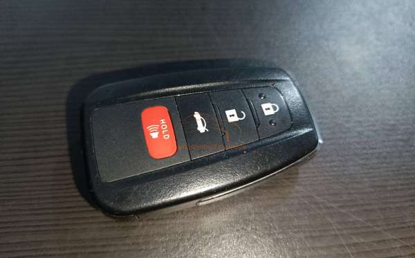 TOYOTA  COROLLA  ALTIS 1.8L HYBRID