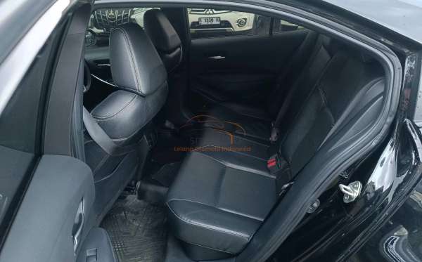 TOYOTA  COROLLA  ALTIS 1.8L HYBRID