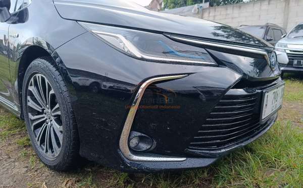 TOYOTA  COROLLA  ALTIS 1.8L HYBRID