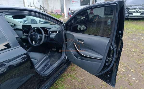 TOYOTA  COROLLA  ALTIS 1.8L HYBRID