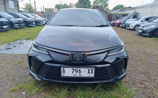 TOYOTA  COROLLA  ALTIS 1.8L HYBRID