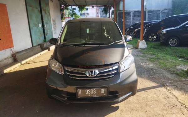 HONDA FREED GB3 1.5 E