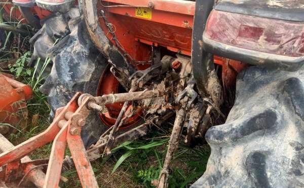 KUBOTA L4018 + KRX164