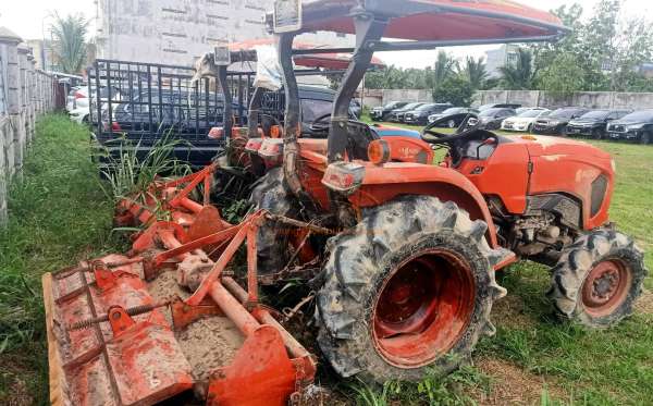 KUBOTA L4018 + KRX164