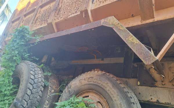 MITSUBISHI FUSO FN 527 ML (6×4) M/T