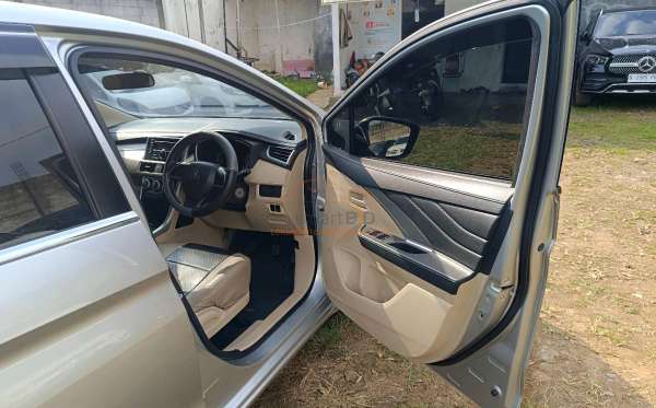 MITSUBISHI XPANDER GLS