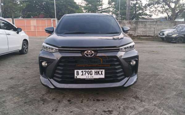 TOYOTA AVANZA