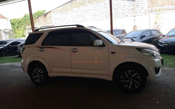 TOYOTA RUSH 1.5 G A/T