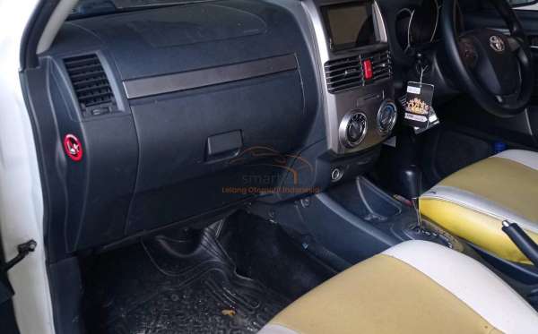 TOYOTA RUSH 1.5 G A/T