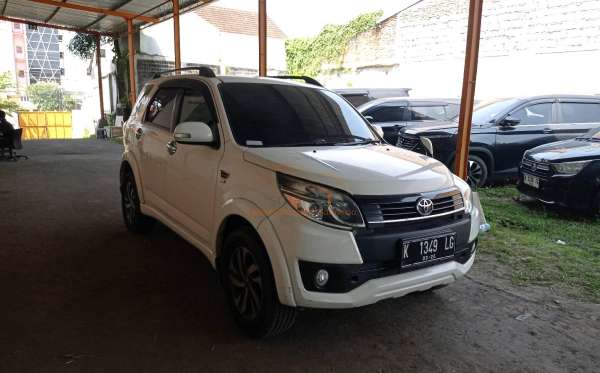 TOYOTA RUSH 1.5 G A/T