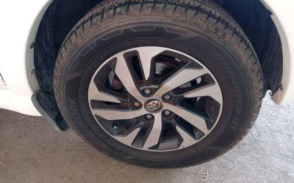 TOYOTA RUSH 1.5 G A/T