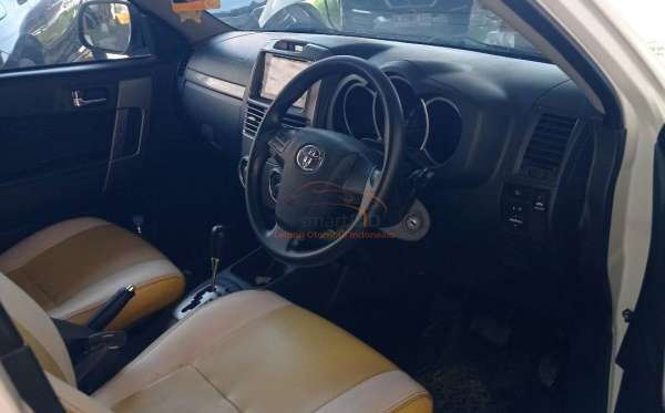 TOYOTA RUSH 1.5 G A/T