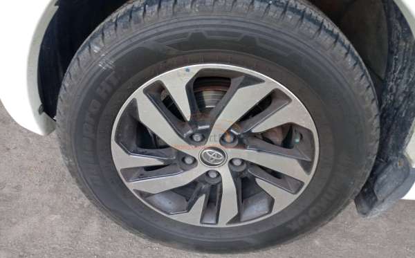 TOYOTA RUSH 1.5 G A/T