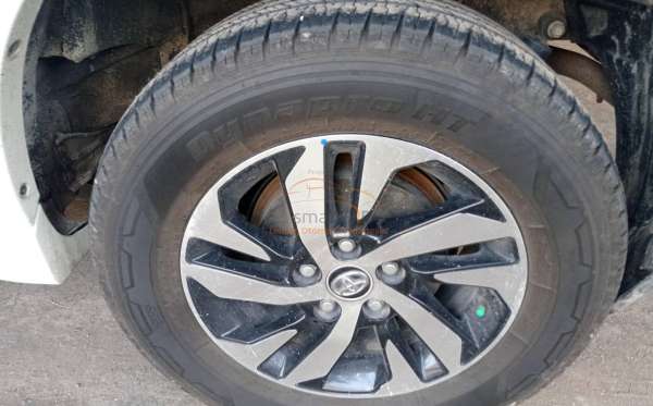 TOYOTA RUSH 1.5 G A/T