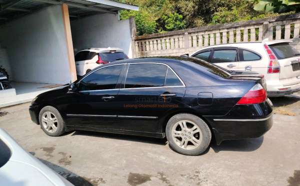 HONDA ACCORD CM5 VTI