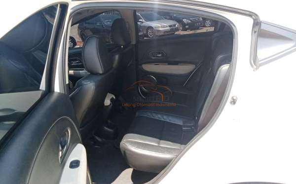 HONDA HRV RU5 1.8 RS