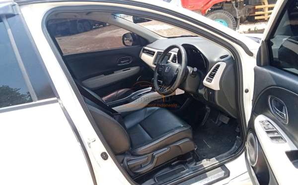 HONDA HRV RU5 1.8 RS