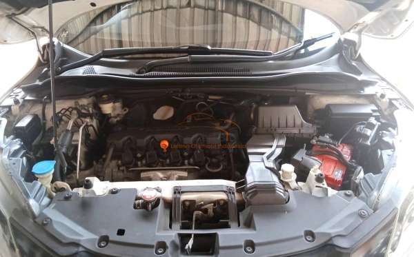 HONDA HRV RU5 1.8 RS