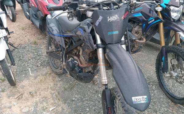 KAWASAKI KLX 150