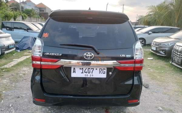 TOYOTA AVANZA