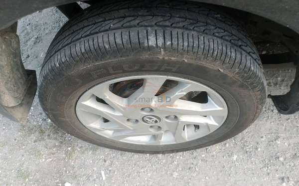 TOYOTA AVANZA