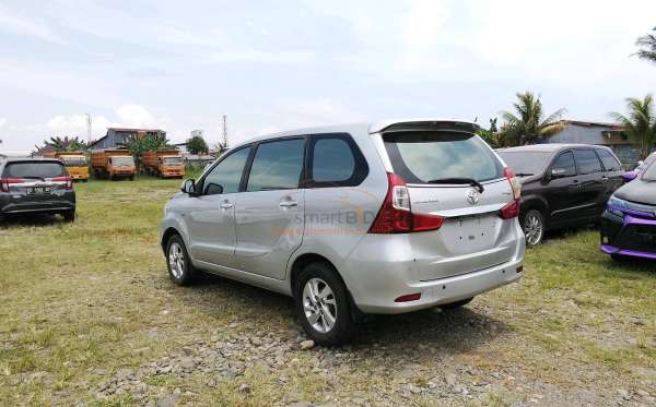 TOYOTA AVANZA