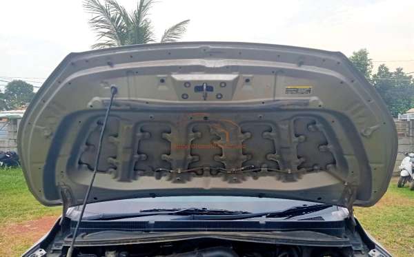 TOYOTA INNOVA G