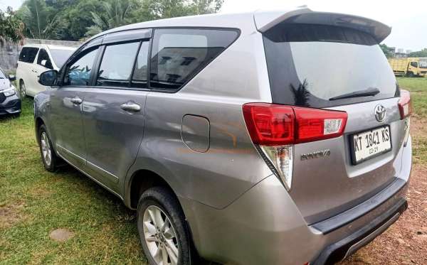 TOYOTA INNOVA G