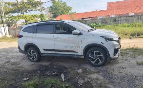 TOYOTA  RUSH  S
