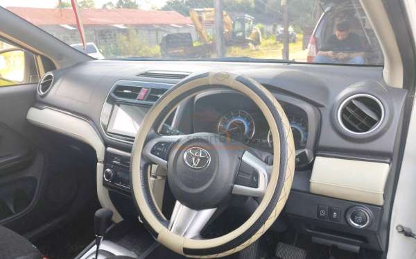 TOYOTA  RUSH  S