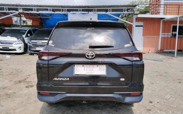 TOYOTA AVANZA