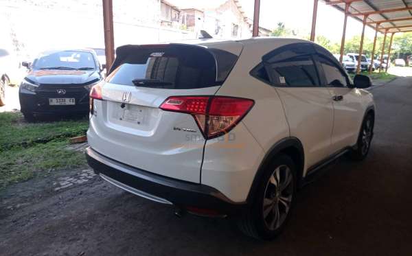 HONDA HRV RU1 1.5 S