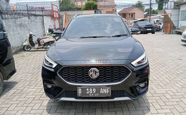 MG ZS MCE LUX