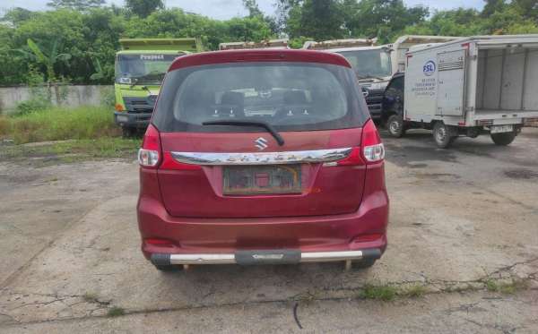 SUZUKI  ERTIGA  DX