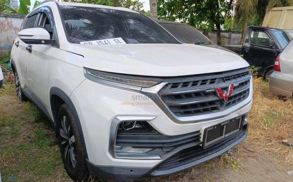 WULING ALMAZ 1.5 LT LUX CVT