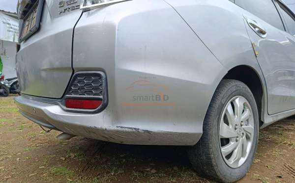 HONDA MOBILIO DD4 1.5 E M CVT CKD