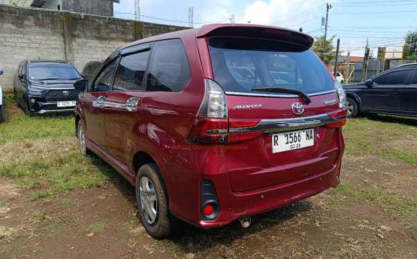 TOYOTA AVANZA VELOZ