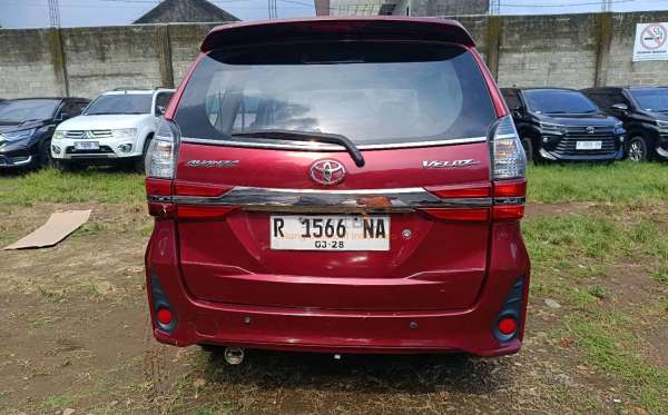 TOYOTA AVANZA VELOZ