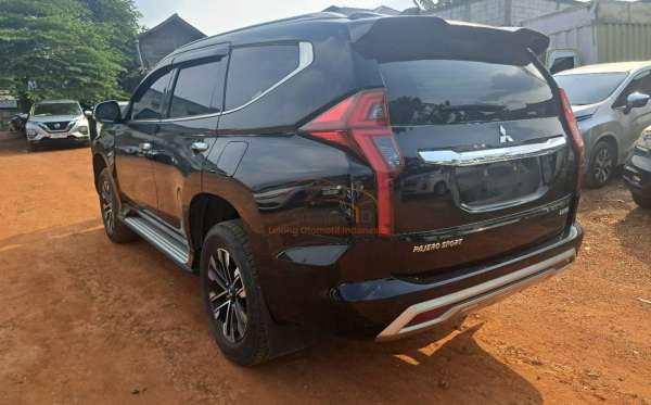 MITSUBISHI  PAJERO  SPORT 2.4L DAKAR-L (4X2)