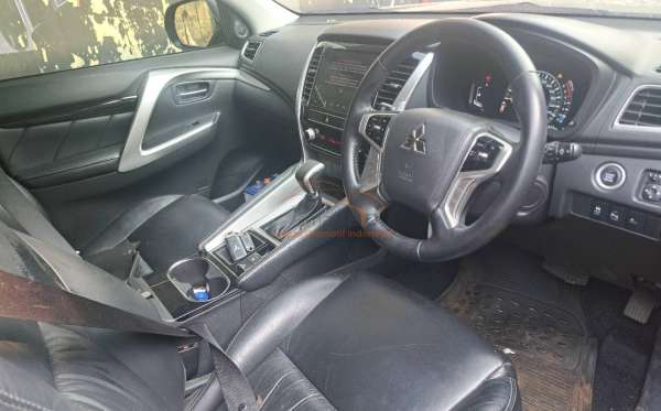 MITSUBISHI  PAJERO  SPORT 2.4L DAKAR-L (4X2)