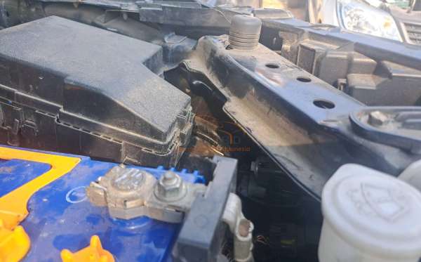 MITSUBISHI  PAJERO  SPORT 2.4L DAKAR-L (4X2)