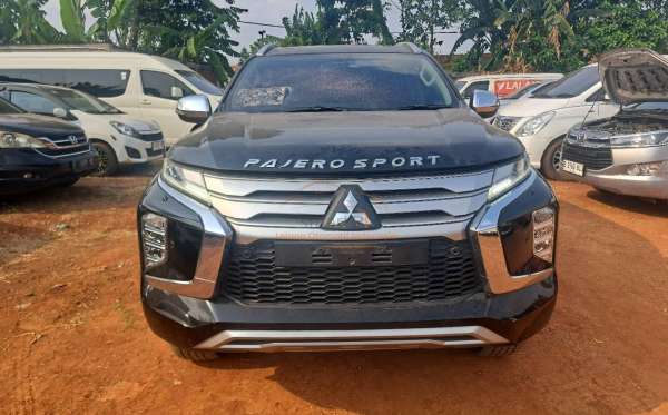 MITSUBISHI  PAJERO  SPORT 2.4L DAKAR-L (4X2)