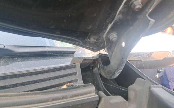 MITSUBISHI  PAJERO  SPORT 2.4L DAKAR-L (4X2)