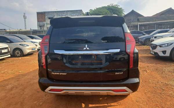 MITSUBISHI  PAJERO  SPORT 2.4L DAKAR-L (4X2)
