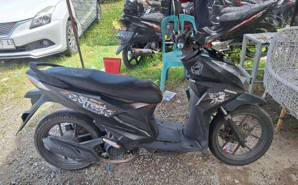 HONDA  BEAT