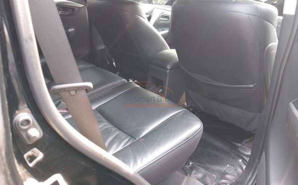 MITSUBISHI PAJERO SPORT DAKAR