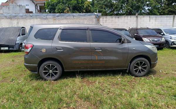 CHEVROLET SPIN 1.3 LT