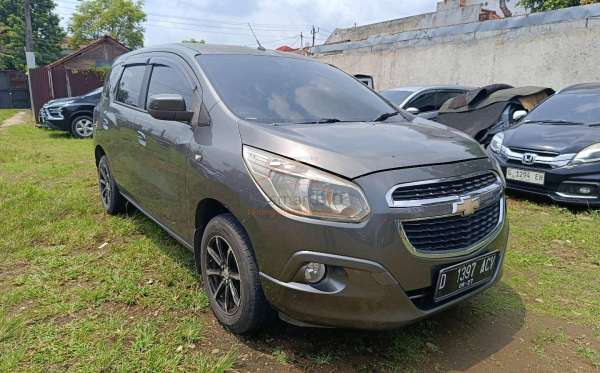 CHEVROLET SPIN 1.3 LT