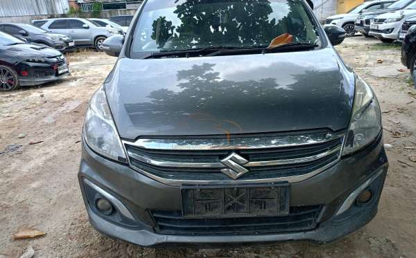 SUZUKI  ERTIGA  GX